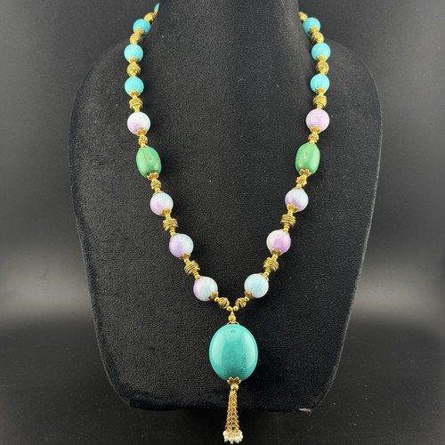 Beau collier tibétain fait