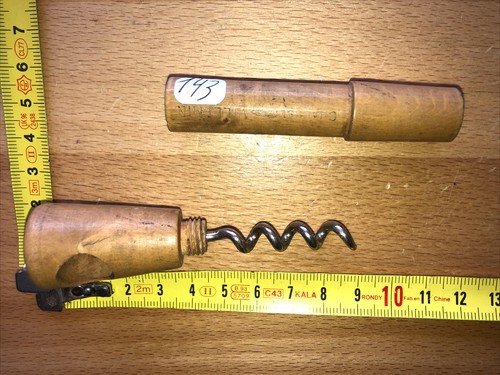 143 ancien tire bouchon - (n°143,