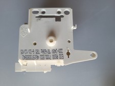 MACHINE A LAVER WHIRLPOOL