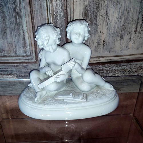 Groupe porcelaine époque - groupe,
