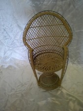 Grand fauteuil de poupée