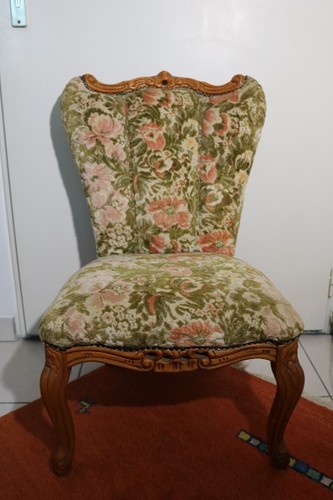 Vintage ancienne petite chaise