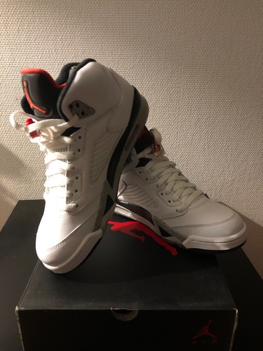 Air jordan retro - air, white