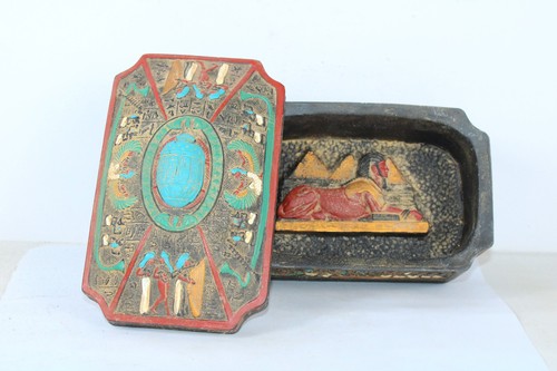 Rare ancienne boite - , secrète