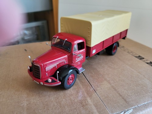 Miniature camion mercedes - miniature, mercedes-benz