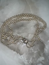 Collier en véritables perles