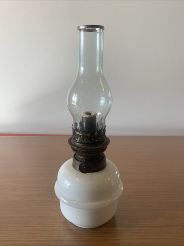 Lampe pétrole ancienne - à,
