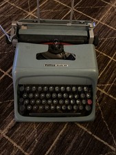 machine à écrire Olivetti Studio (bel État)