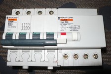 DISJONCTEUR DIFFERENTIEL 4P