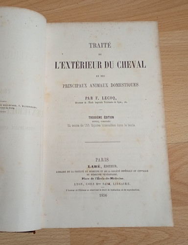 Livre traité extérieur - de, l'extérieur