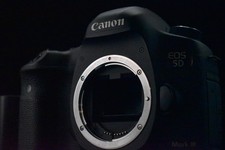 [1 Yr warranty] Canon EOS 5D Mark III Digital Full Frame Camera DSLR Body 8256