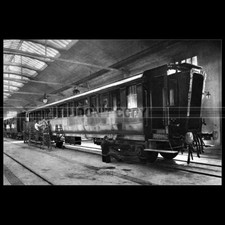 Photo T.000428 Franco-Belgian Society Raises Painting Train Railways