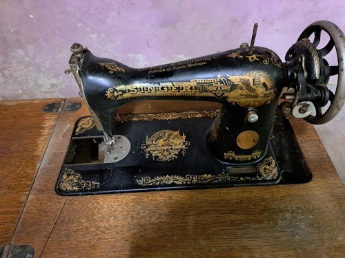 Ancienne machine coudre - ancienne,