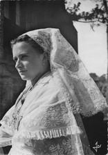 29 PLOUNEOUR TREZ GIRL CEREMONIAL COSTUME