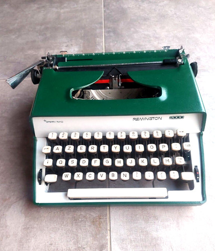 Ancienne machine ecrire - ancienne,