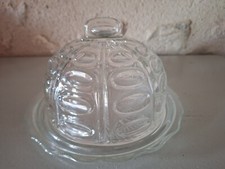 ANCIENNE CLOCHE À FROMAGE SUR