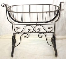 Berceau ancien pour poupée