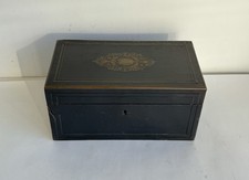 Ancienne boîte à thé