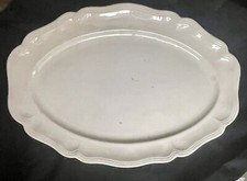 PLAT OVALE EN  FAIENCE