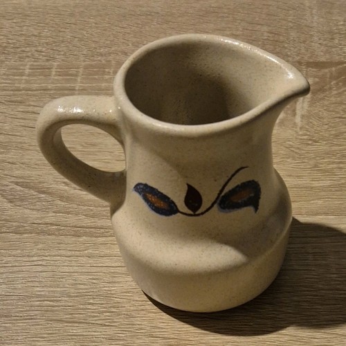 Petit pot lait en - petit, à