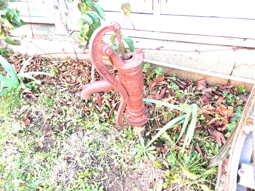 Ancienne pompe bras - ancienne, a