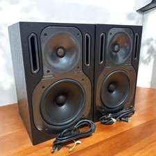 Behringer TRUTH B2031A Powered Monitor Speaker Pair from Japan F/S
