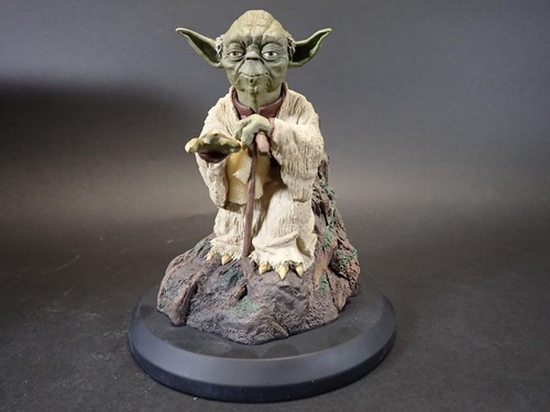 Figurine starwars attakus - starwars, yoda