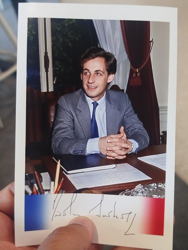 Signature dédicacé nicolas - signature,