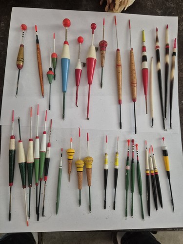 Lot flotteurs bouchons - 34,