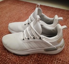Chaussures BASKETS ADIDAS