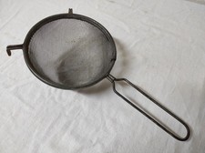 Ustensile de cuisine, ancienne Passoire en métal 15,5 cm de diamètre