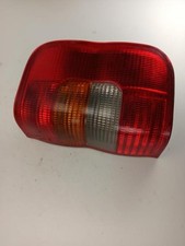 Feu arriere principal droit