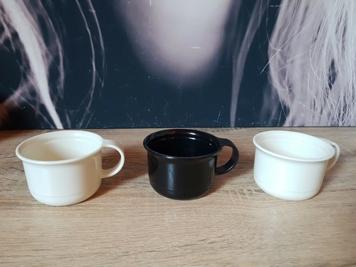 Tasses plastique - 3,
