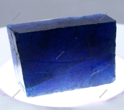 Pierre précieuse bleue - , en