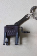 ancien porte cle publicitaire