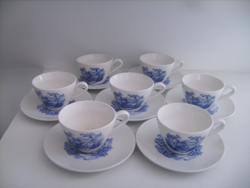 Lot tasses sous - tasses, sous-tasses