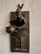 Pyrogène Mural en Bronze -