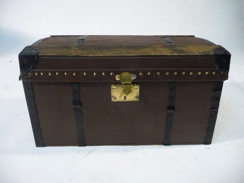 B369 malle poupée toile - b369,
