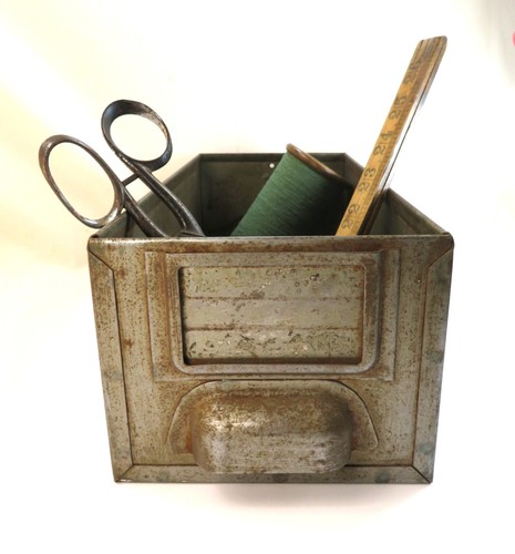 Tiroir industrielle vintage - , en