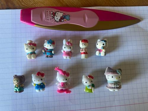 Gros lot figurines hello - de,