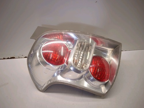 Feu toyota corolla verso - g,