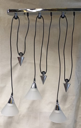 Luminaire vintage trois points
