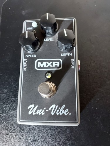 Mxr m68 uni vibe - mxr, uni-vibe
