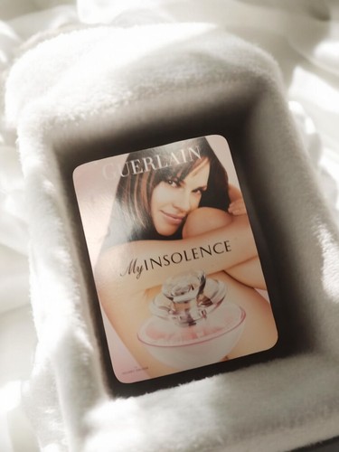 Carte publicitaire parfum