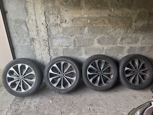 Jantes avec des pneus - jantes,