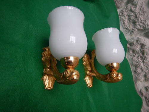 Paire applique bronze opaline