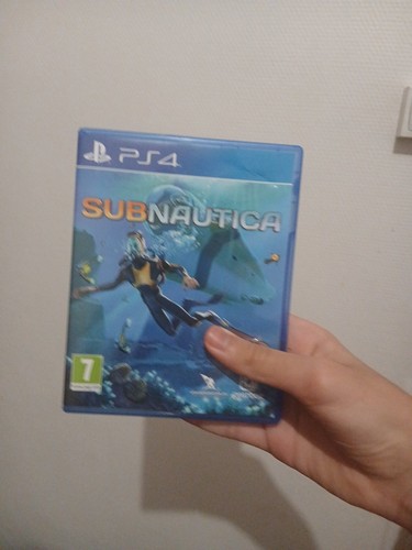 Jeu ps4 subnautica below - subnautica,
