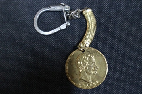 Ancien porte cle publicitaire - ancien,