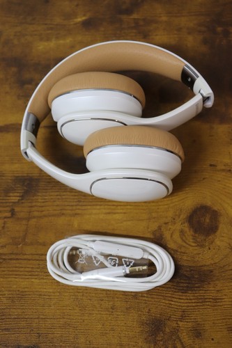 Samsung level headphones - samsung, on