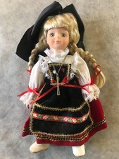 ANCIENNE POUPEE PORCELAINE